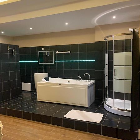 Sky Kenako Hotel كريبي المظهر الخارجي الصورة