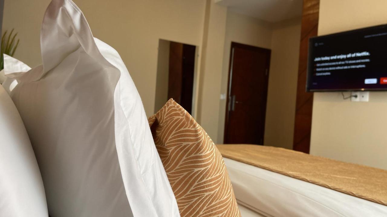 Sky Kenako Hotel كريبي المظهر الخارجي الصورة