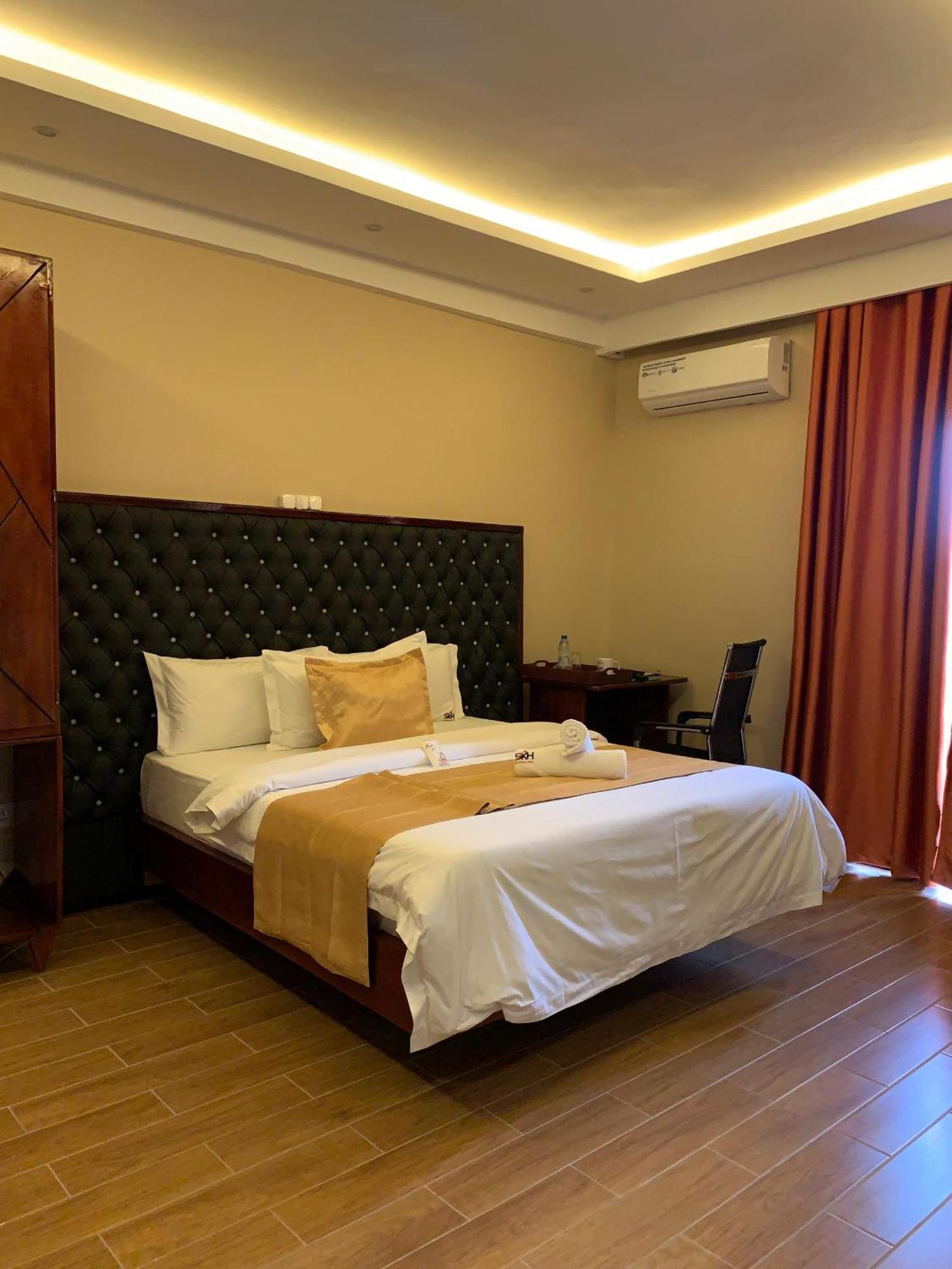 Sky Kenako Hotel كريبي المظهر الخارجي الصورة