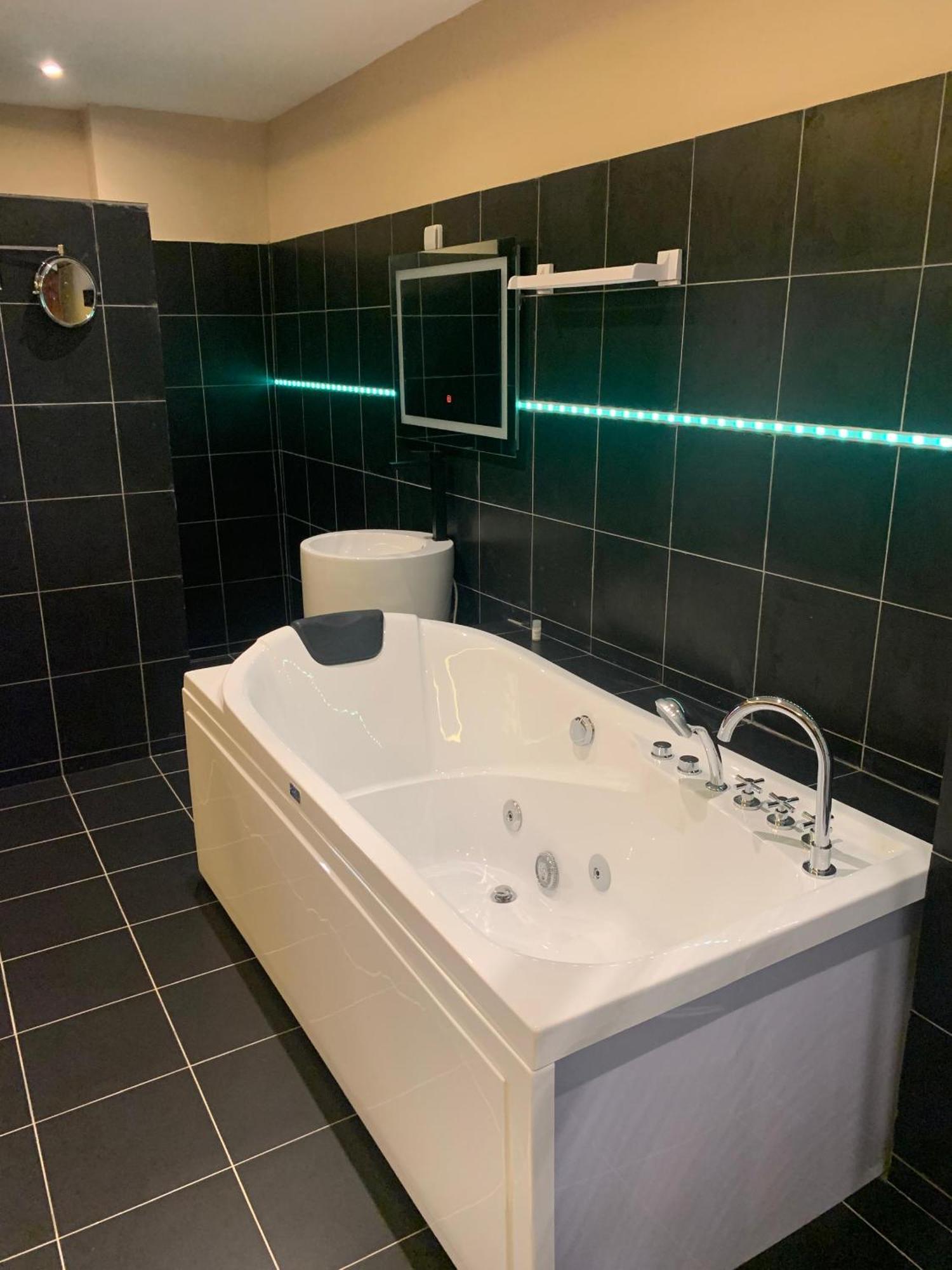 Sky Kenako Hotel كريبي المظهر الخارجي الصورة