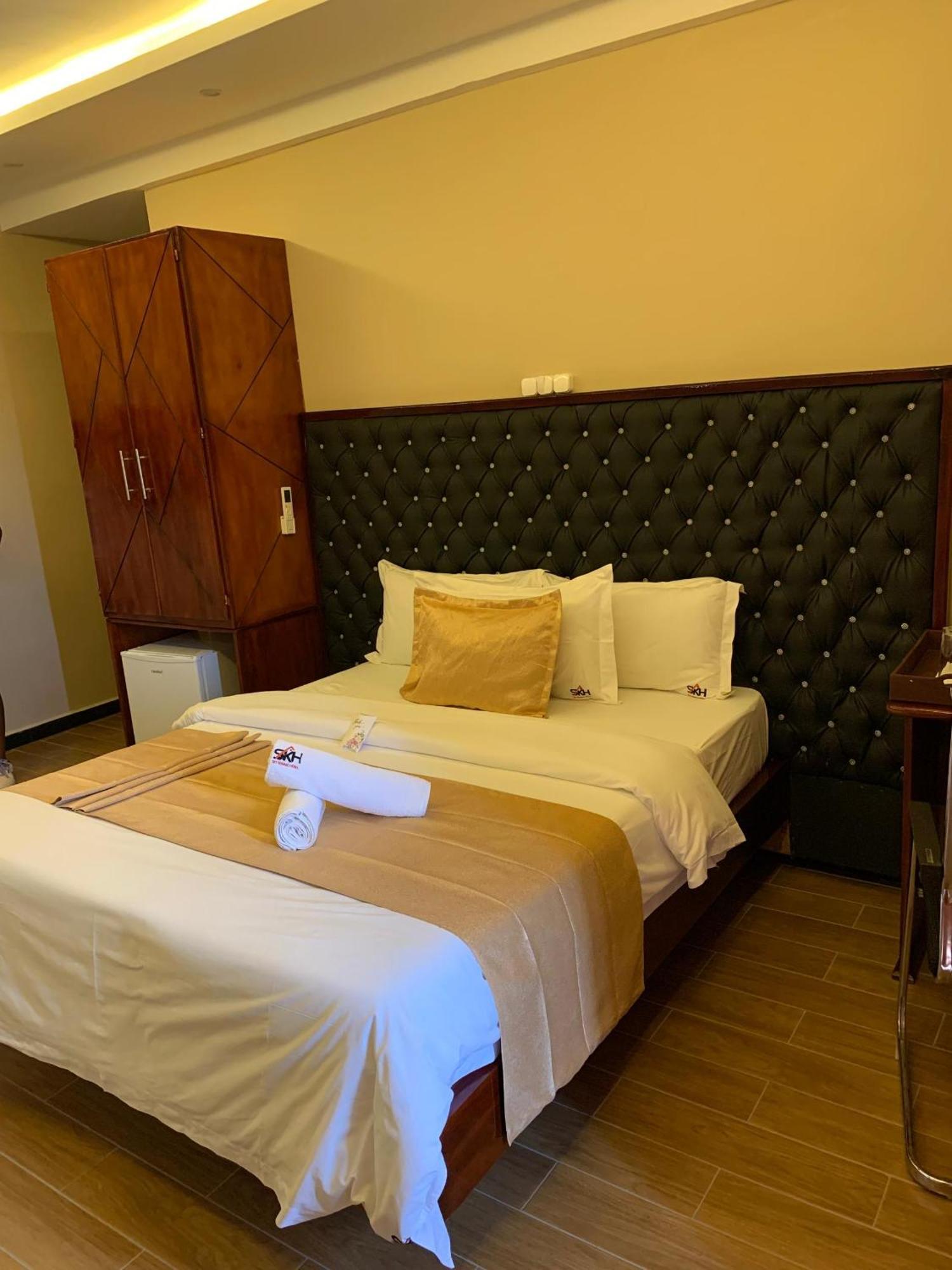 Sky Kenako Hotel كريبي المظهر الخارجي الصورة